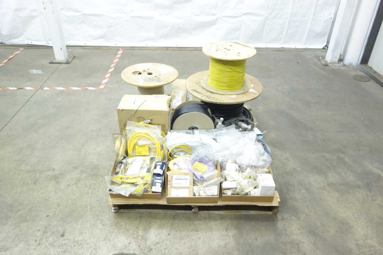 PALLET OF ASSORTED ELECTRICAL - ELECTRICAL COMPONENTS