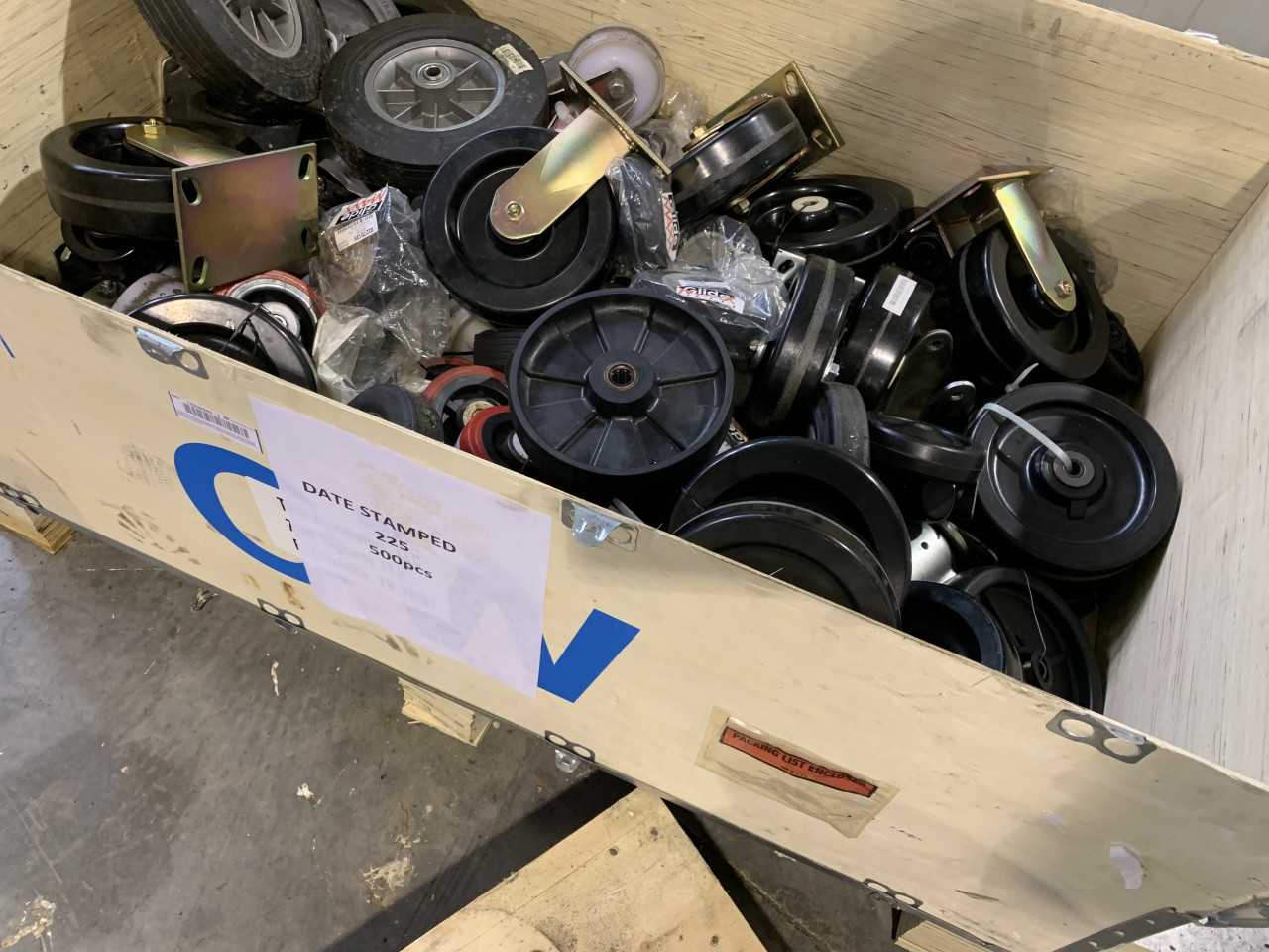 CRATE OF NEW CASTERS WHEELS VARIOUS SIZES - INDUSTRIAL PARTS