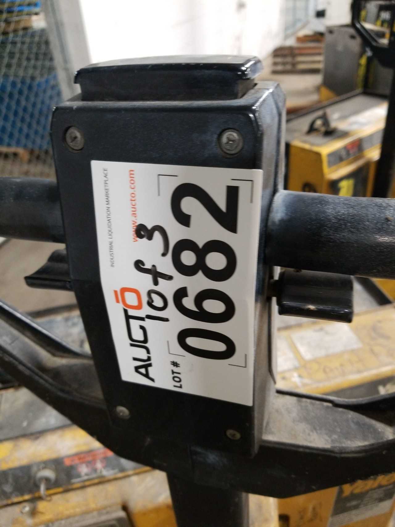 LOT OF 3 YALE ELECTRIC PALLET JACKS - MISCELLANEOUS