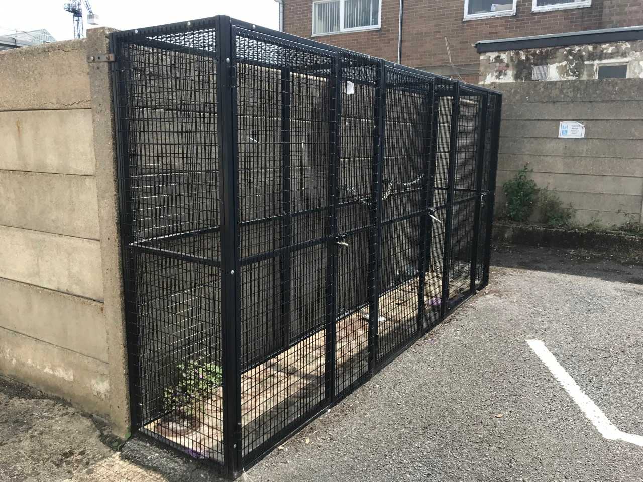 Caging Storage for outdoor/indoor x3 - TOOL STORAGE