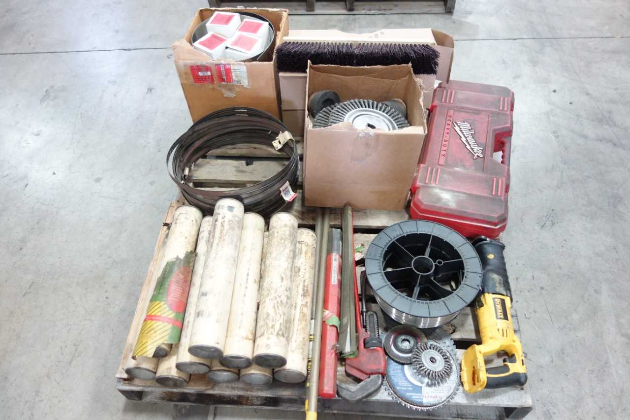 1 PALLET OF ASSORTED TOOLS - HAND TOOLS