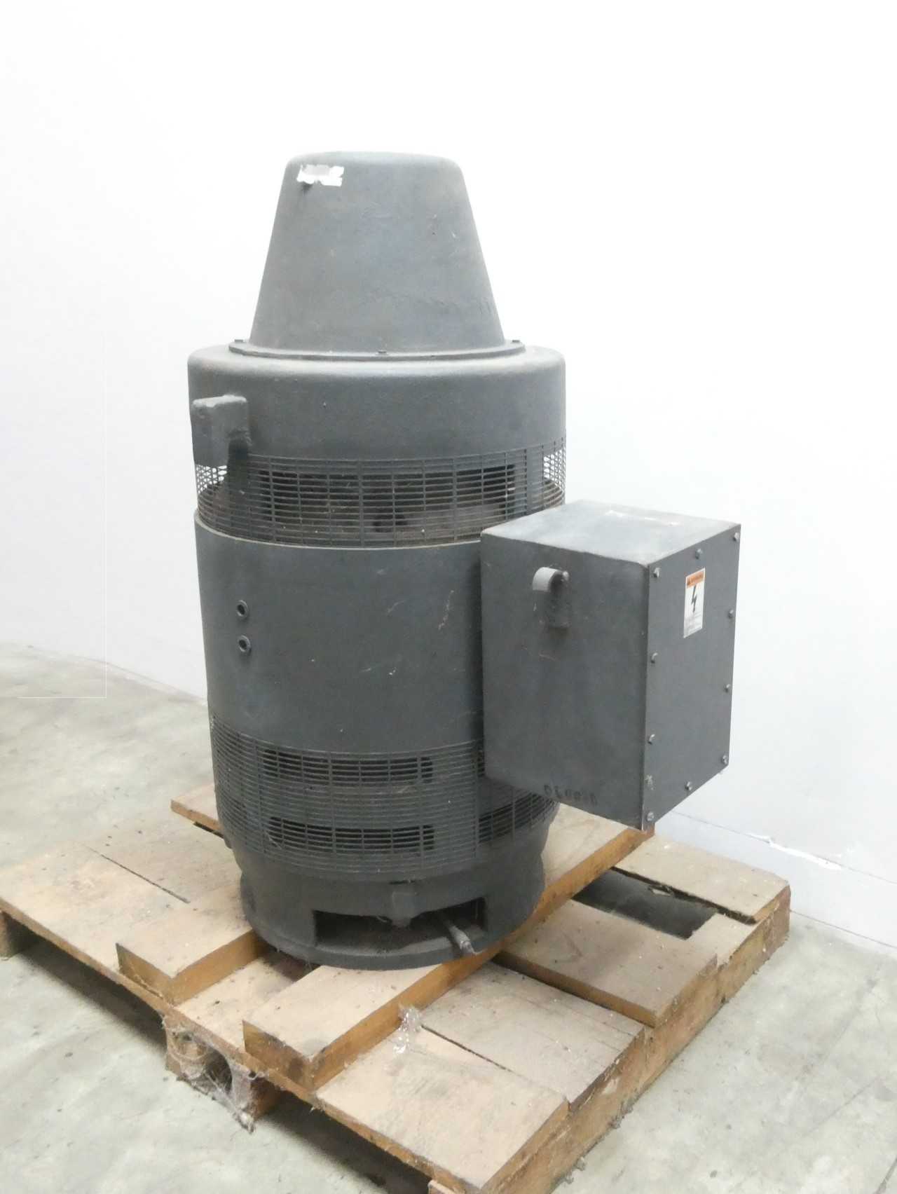 SIEMENS-ALLIS 134 RGV VERTICAL MOTOR - ELECTRIC MOTORS