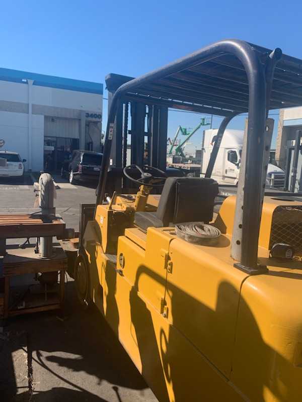Caterpillar 18000 Lb Capacity Propane Fork Lift hard tires 156 inch lift - PLANT & FACILITY EQUIPMENT