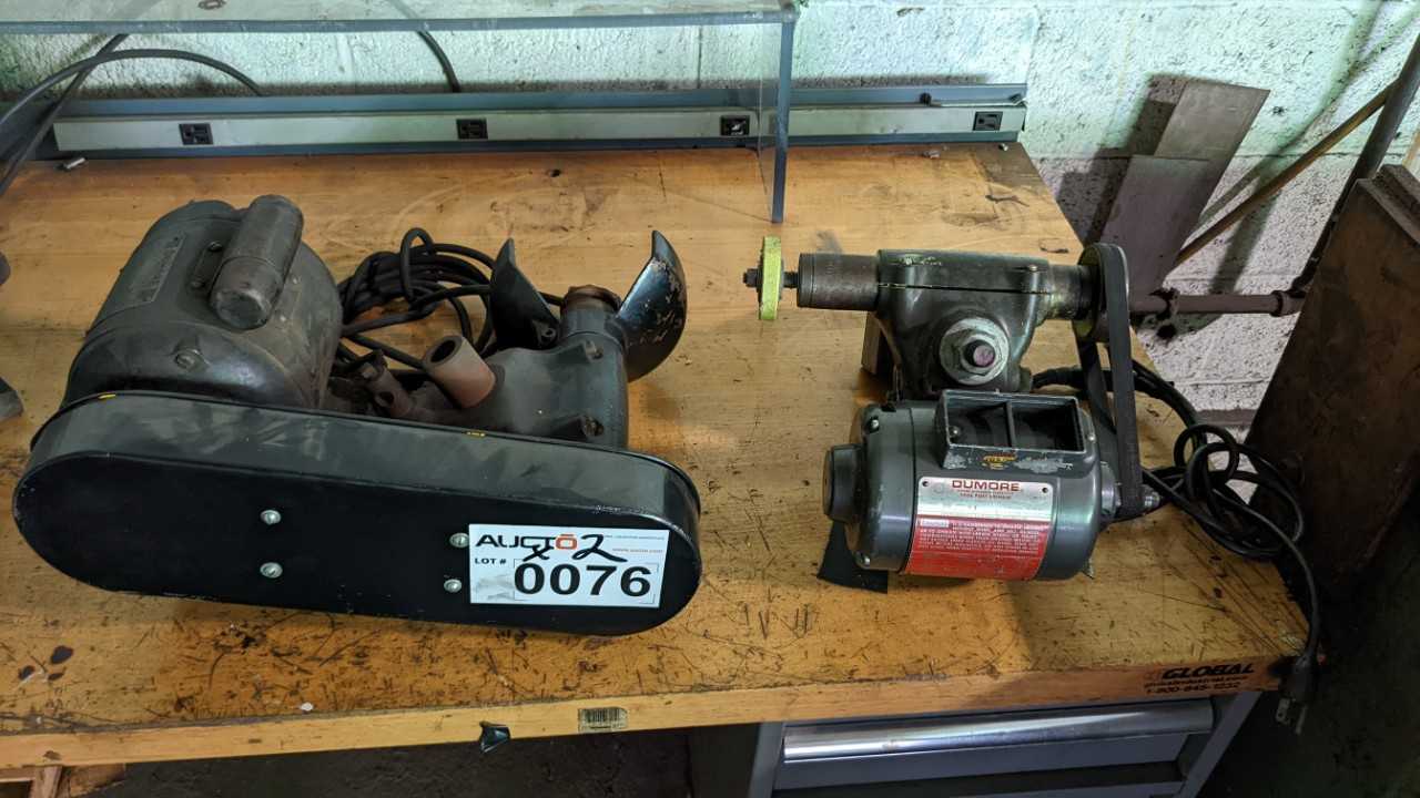 Lot of 2 Grinder - GRINDING MACHINES Lot of 2 Grinder - GRINDING MACHINES