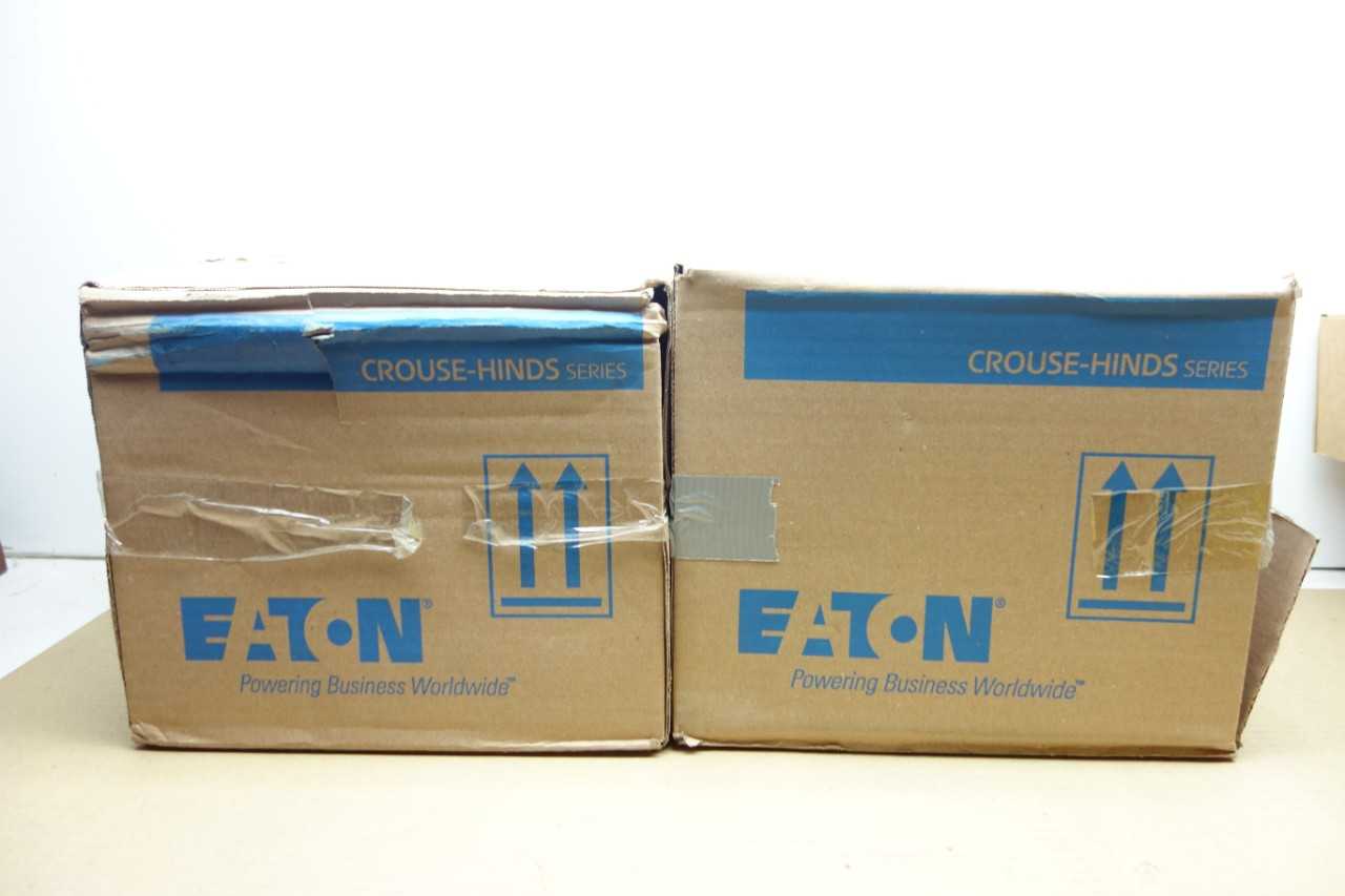 LOT OF 2 EATON CROUSE- HINDS SERIES CHAMP VMVL LED LIGHT FIXTURE - LIGHTING