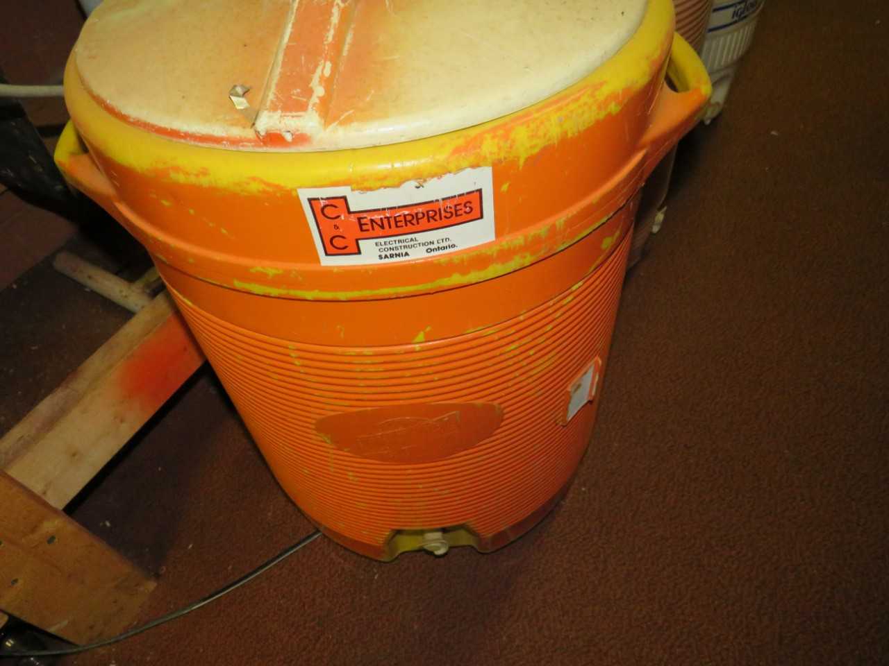 LOT OF 5 ASSORTED WATER COOLERS - MISCELLANEOUS