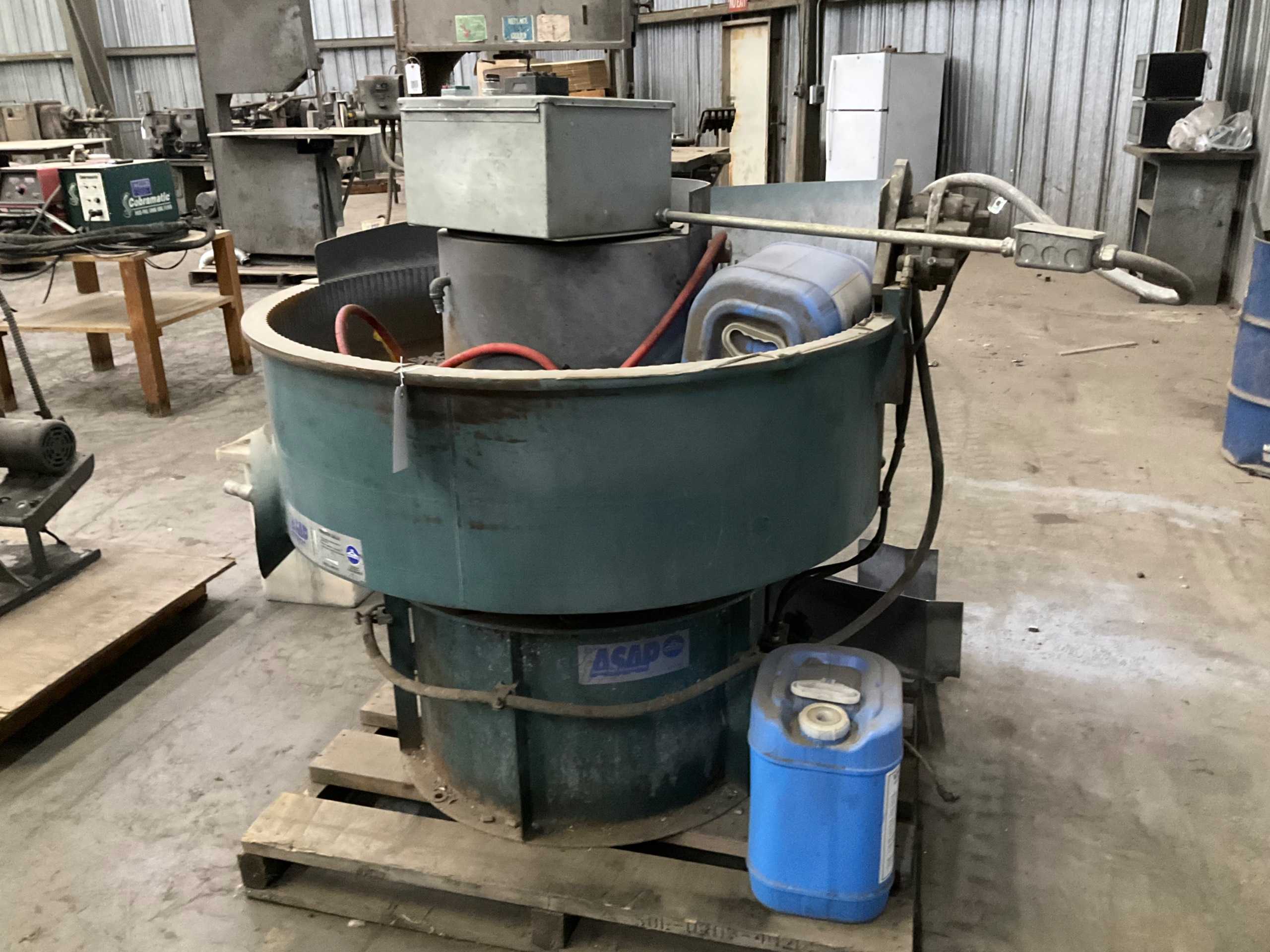 SWECO FMD7LR/2 VIBRATORY FINISHING MACHINE