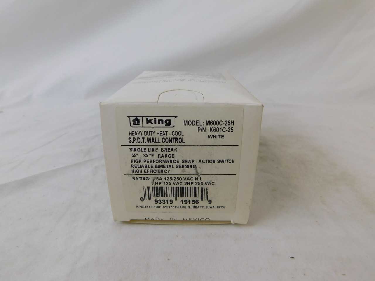 Quantity of 50 New Surplus Invensys Controls M600C-25H Thermostat 25A - ELECTRICAL COMPONENTS