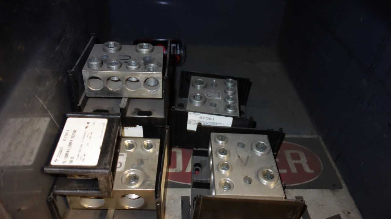 MOBILE CART W/ CONTENTS, ASSORTED MRO, ELECTRICAL - ELECTRICAL COMPONENTS