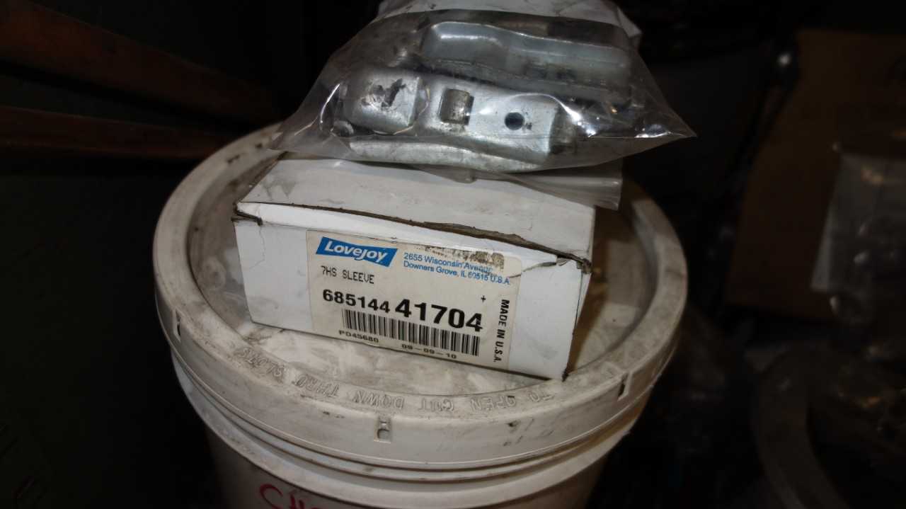 CABINET W/ POWER TRANSMISSION AND CLEANING CONTENTS - POWER TRANSMISSION