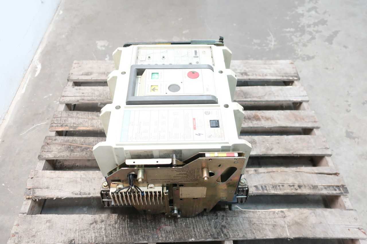 SIEMENS SBA2016DV 1600A AMP 1600A AMP 600V-AC AIR CIRCUIT BREAKER - CIRCUIT BREAKERS