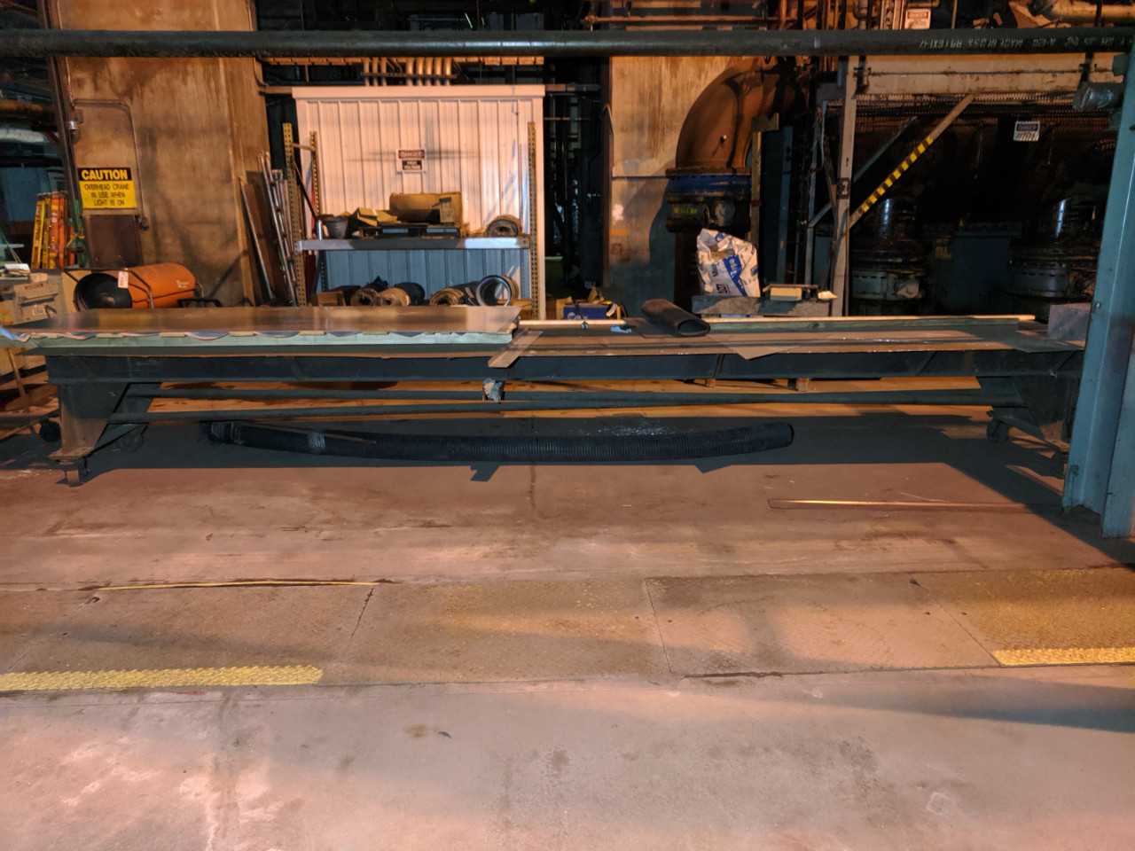 PORTABLE STEEL WORK TABLE (SHEET METAL NOT INCLUDED) - MATERIAL HANDLING
