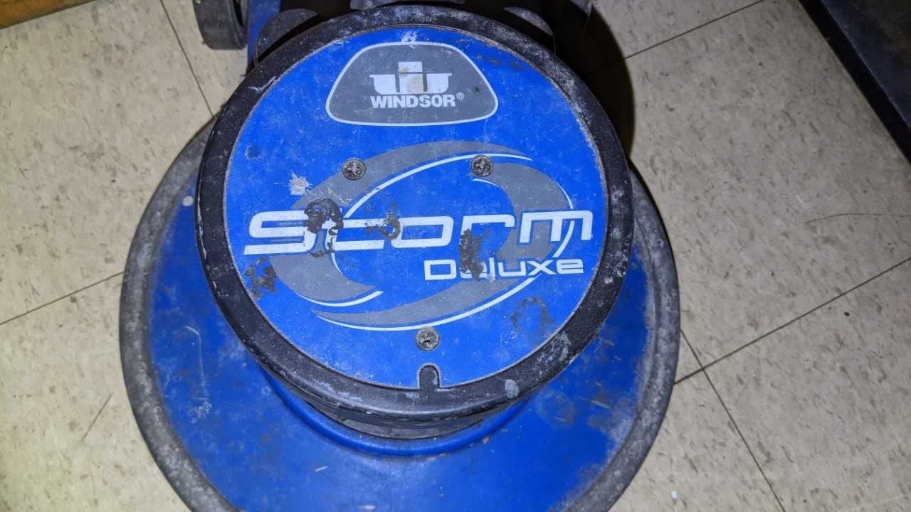 FLOOR POLISHER - PLANT & FACILITY EQUIPMENT