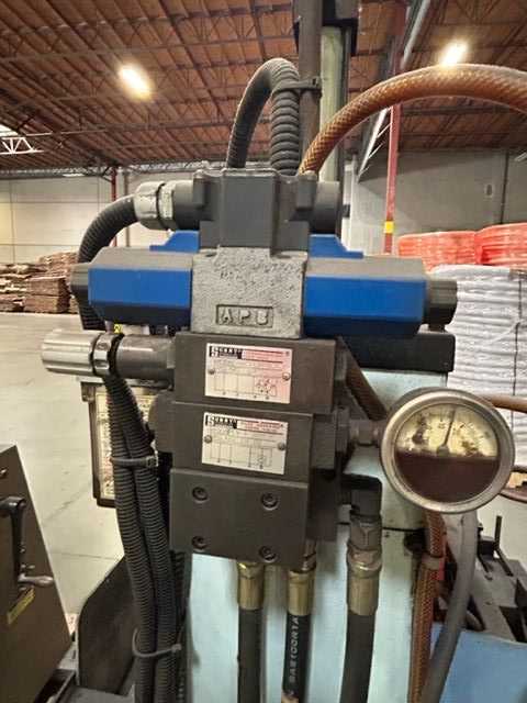 2004 SOCO MACHINERY HVS-375 FA DR PROGRAMMABLE SAW - ELECTRIC POWER TOOLS
