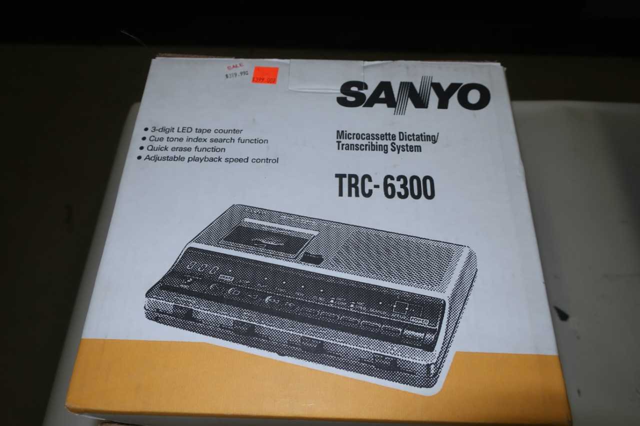 LOT OF 2 ASSORTED SANYO MICROCASSETTE DICTATING TRANSCRIBING SYSTEM, SANYO TRC-6300, TRC-7600 - ELECTRICAL COMPONENTS