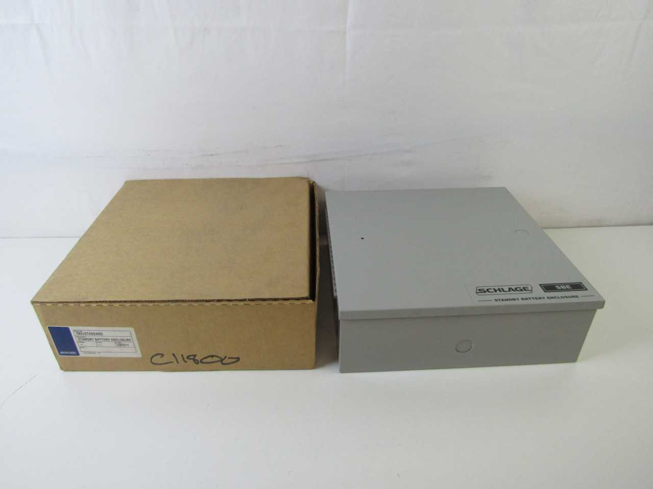 Lot of Quantity 4x Enclosures - VALVES