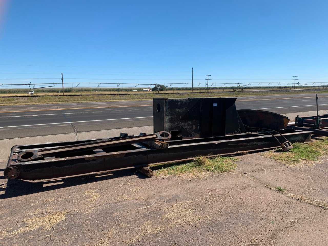 Base 1232 Box, ch box 160-head, pitman arms, factory wide base, box-cranks/weights, head, no beam, no Sampson, no saddle bearing.  New wrist pins  - incomplete - PALLET JACKS
