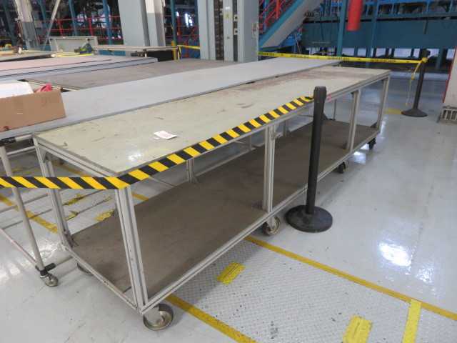 Aluminum Table on wheels - MISCELLANEOUS
