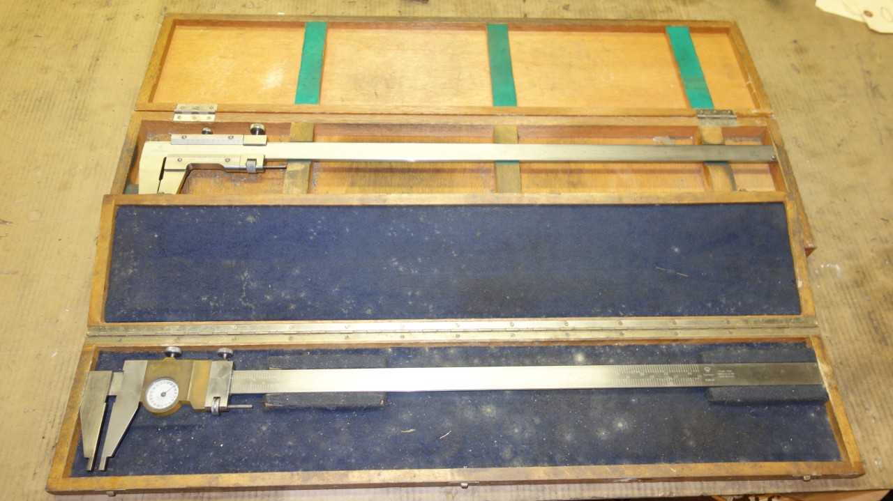 LOT OF 2 ASSORTED 24IN VERNIER MASTER CALIPERS, MITUTOYO, TITAN TOOL - ELECTRIC POWER TOOLS