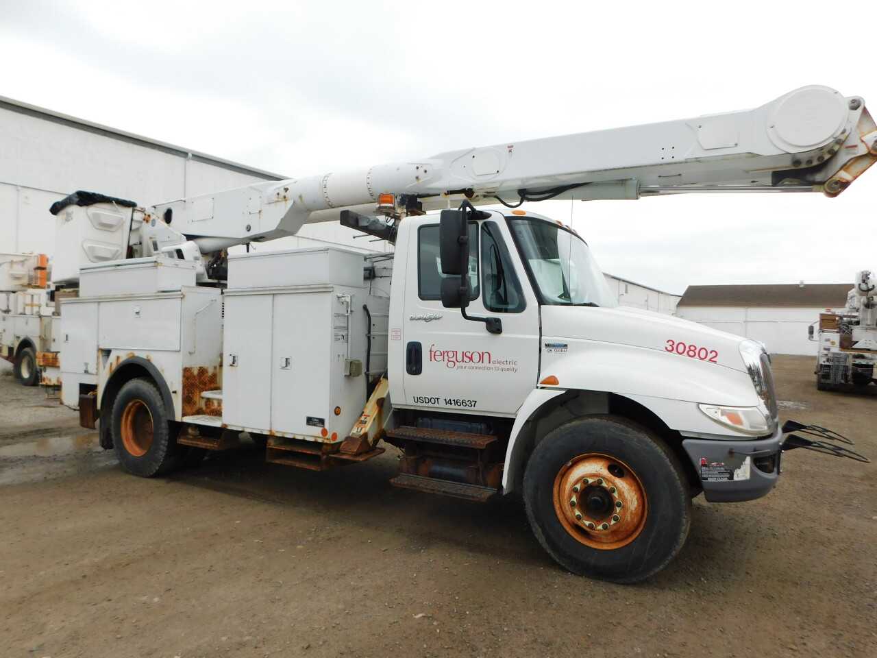 2008 International 4300 55 Ft Boom Truck - TRAILER MOUNTED EQUIPMENT