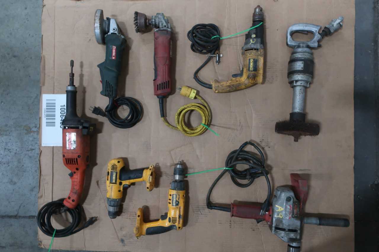 PALLET OF ASSORTED POWER TOOLS - ELECTRIC POWER TOOLS