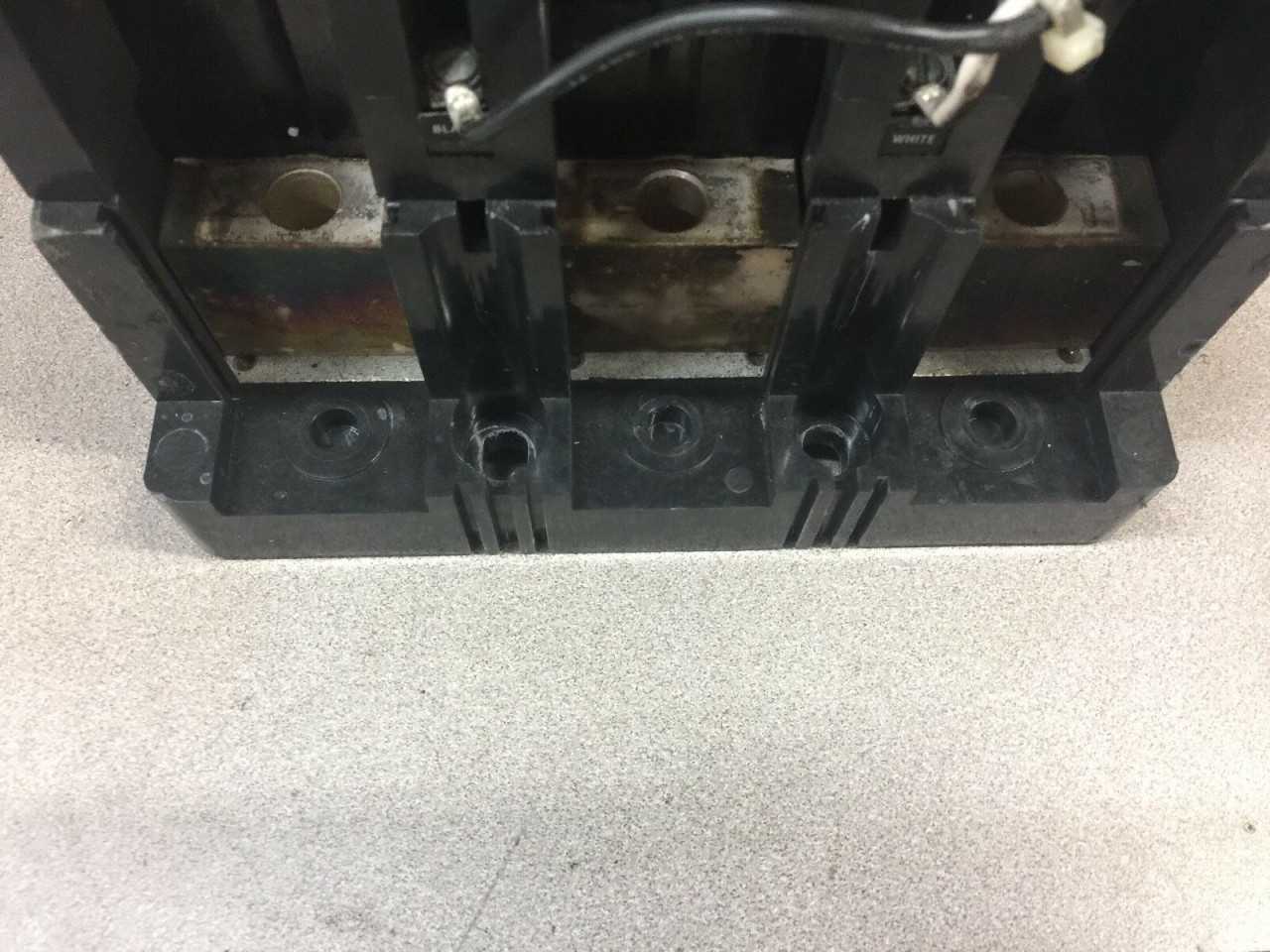 USED GE 1200 AMP 3POLE 600V BREAKER TK4V4612 - CIRCUIT BREAKERS