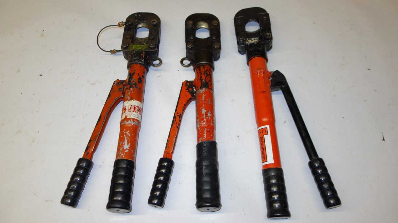LOT OF 3 CABLE CUTTERS - HAND TOOLS