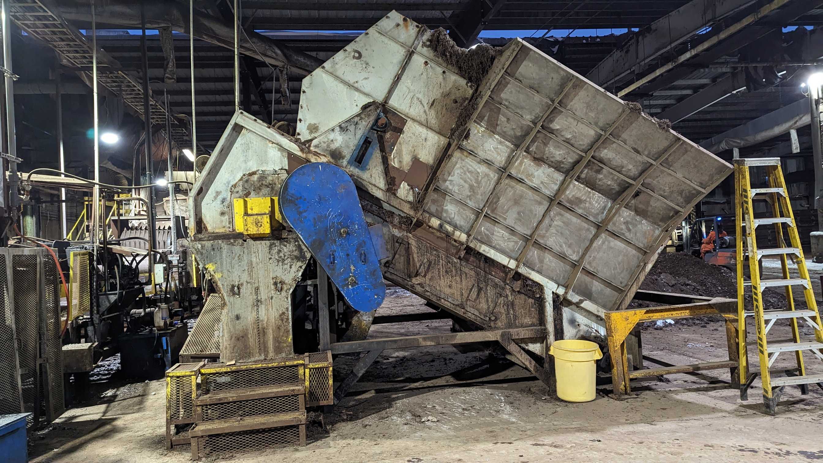 TRAY FILLER - TRAILER MOUNTED EQUIPMENT