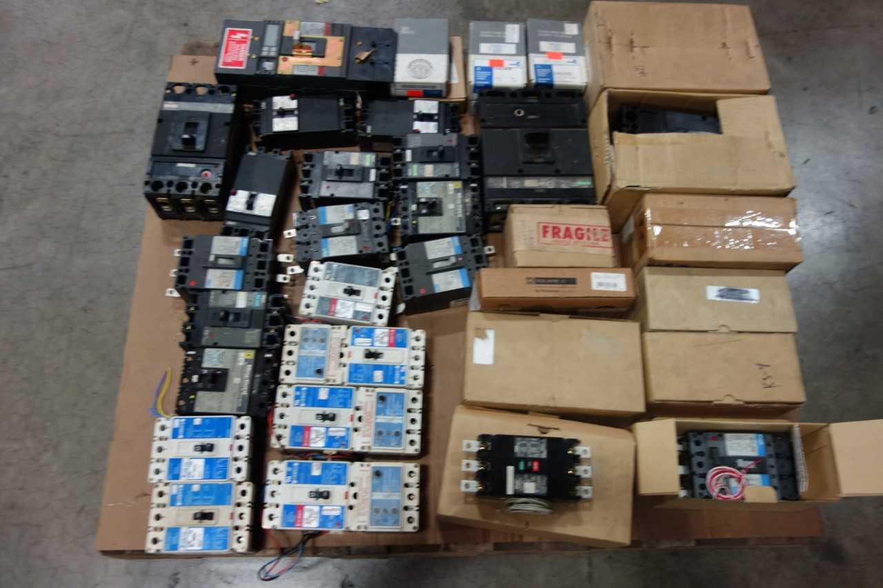 1 PALLET OF ASSORTED MOLDED CASE CIRCUIT BREAKERS- WESTINGHOUSE, CUTLER-HAMMER, FUJI - CIRCUIT BREAKERS