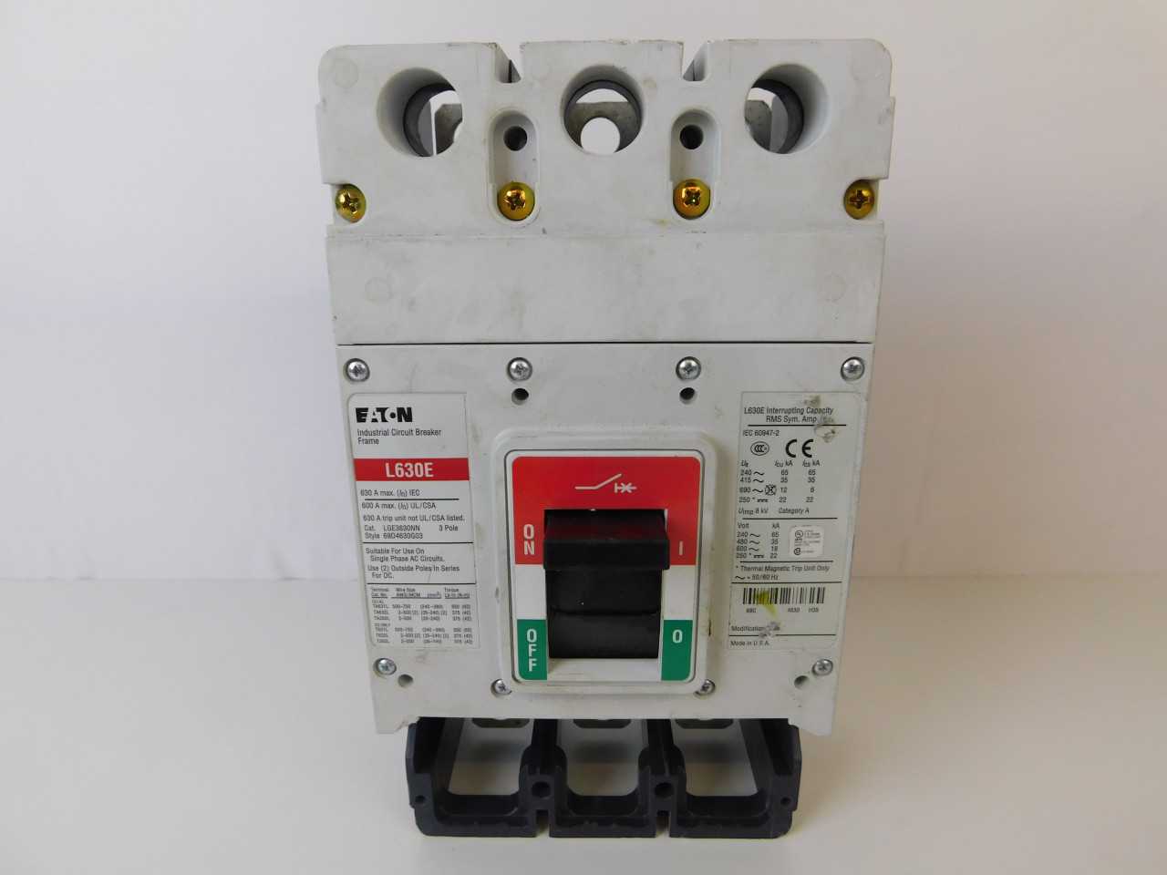 Quantity of 2x LGE3630NN 3P 630A 120/240VAC Molded Case Circuit Breakers - CIRCUIT BREAKERS