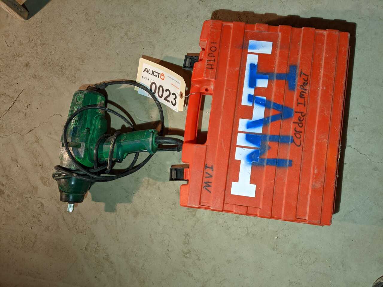 Lot of 2 impact drivers - ELECTRIC POWER TOOLS