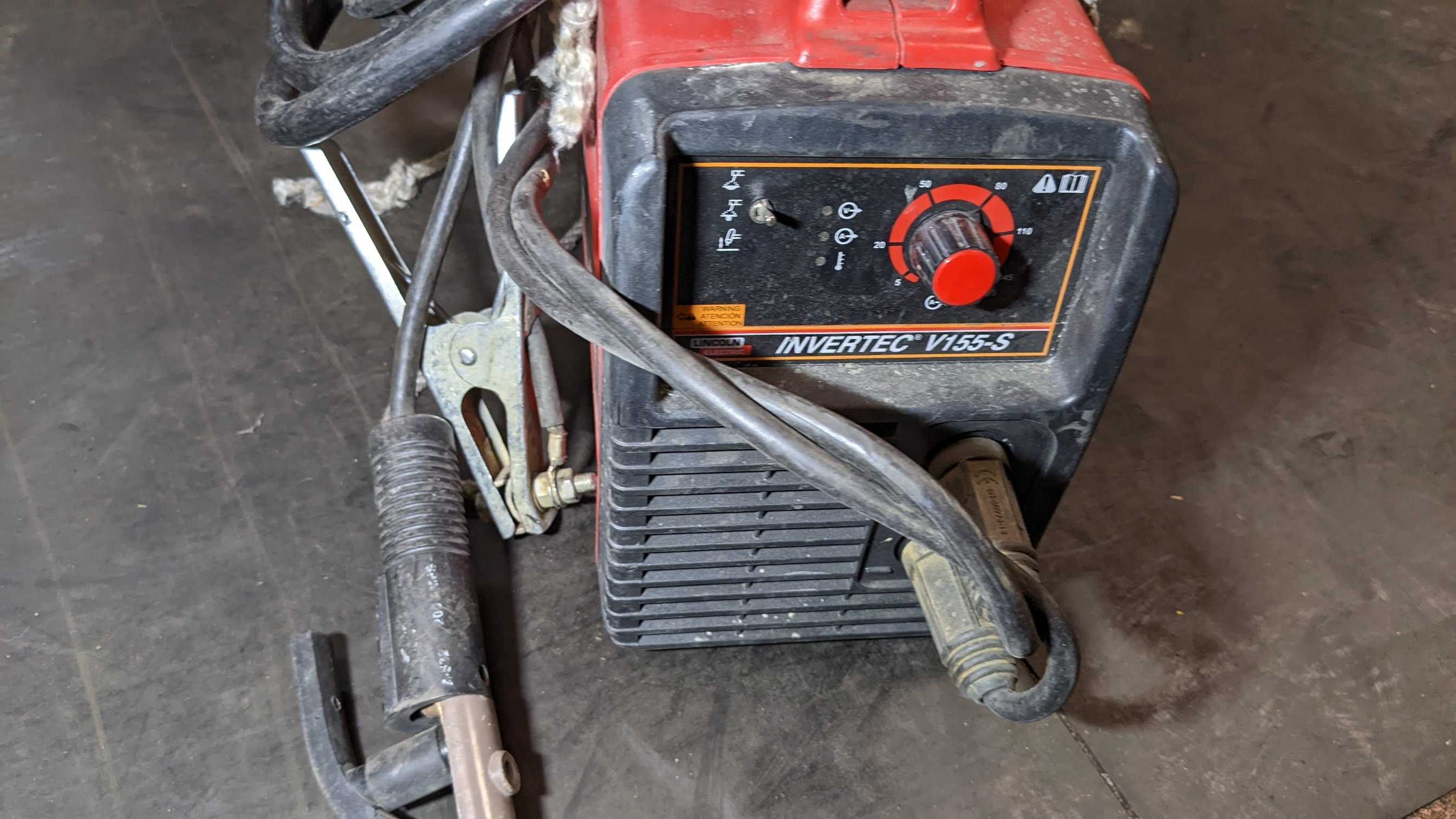 WELDER - WELDING EQUIPMENT