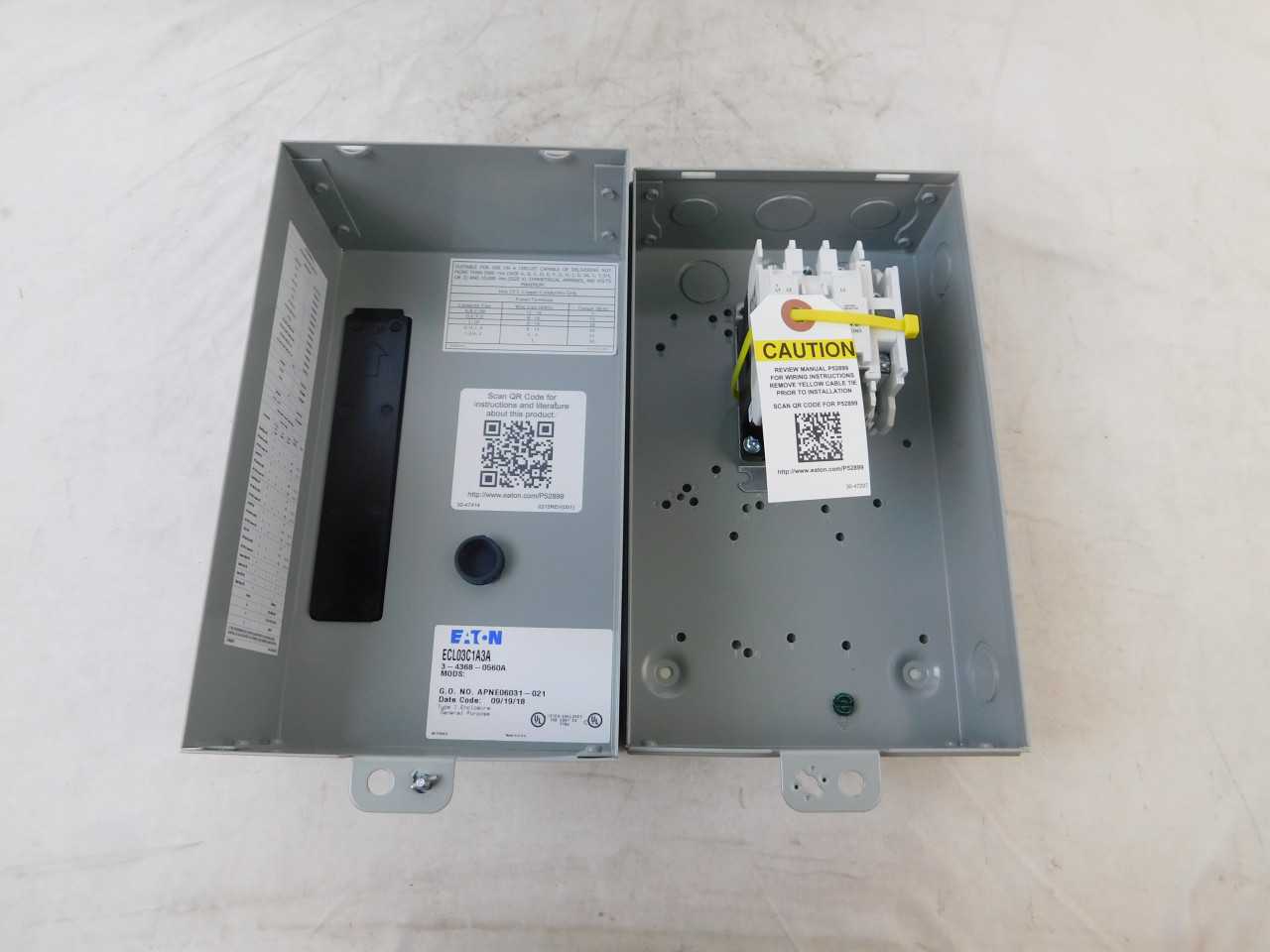 Lot of Quantity 4x ECL03C1A3A Lighting Contactors - LIGHTING