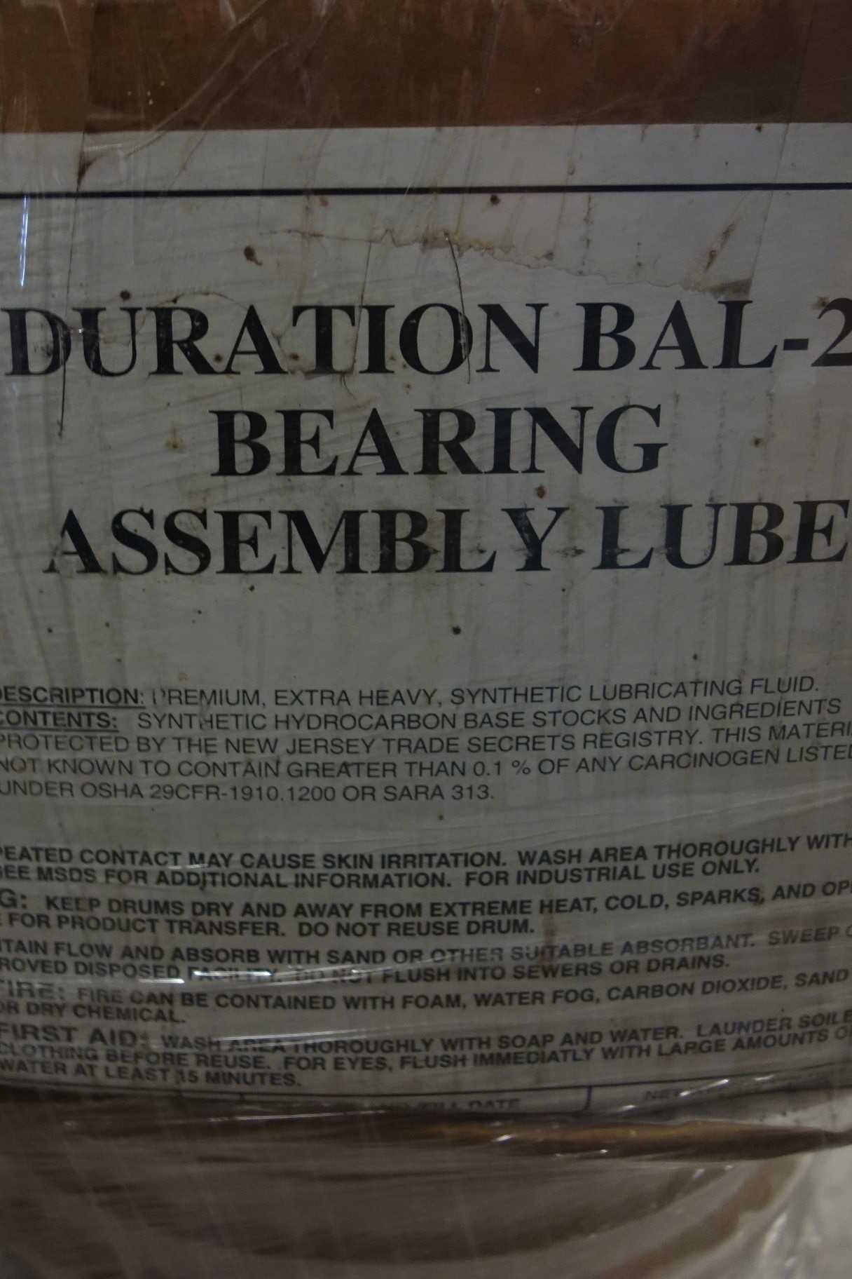 1 PALLET OF DRYING AGENT AND BEARING LUBE - PNEUMATIC LUBRICATOR