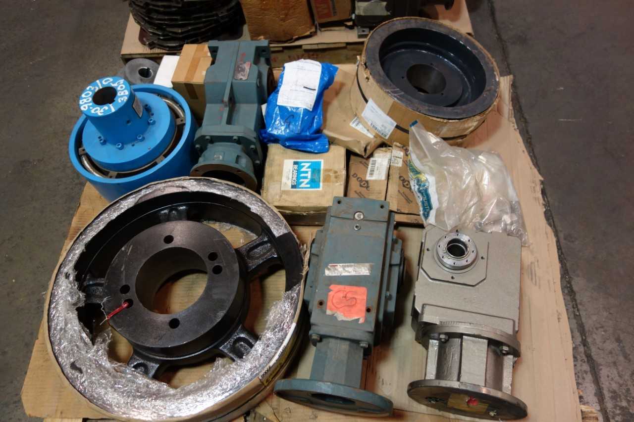 2 PALLETS OF ASSORTED GEAR REDUCERS, ROLLER CHAIN, JAW COUPLINGS- DODGE, STOBER DRIVES, BROWNING - GEAR REDUCERS