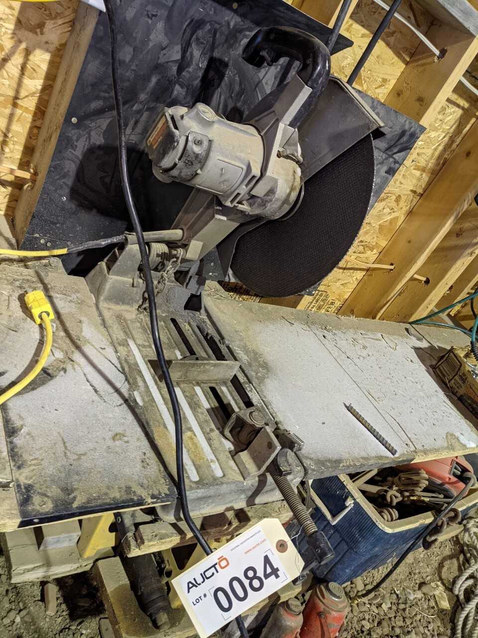 Black and Decker Metal cutting Chop saw - METAL SAWS