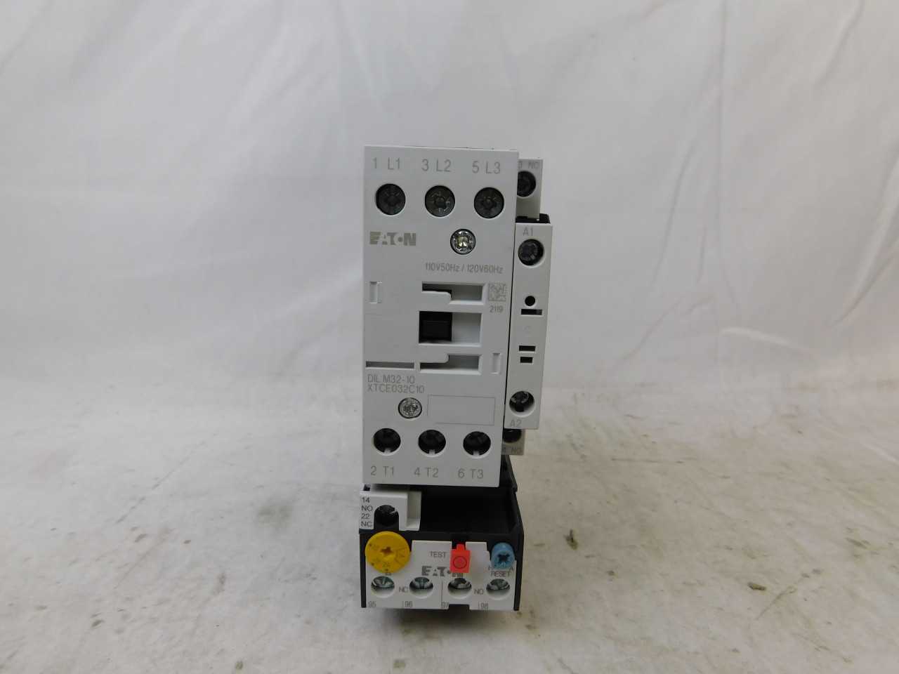 Lot of Qty 1x Eaton XTAE032C10A032 Combination Starter - MOTOR STARTERS