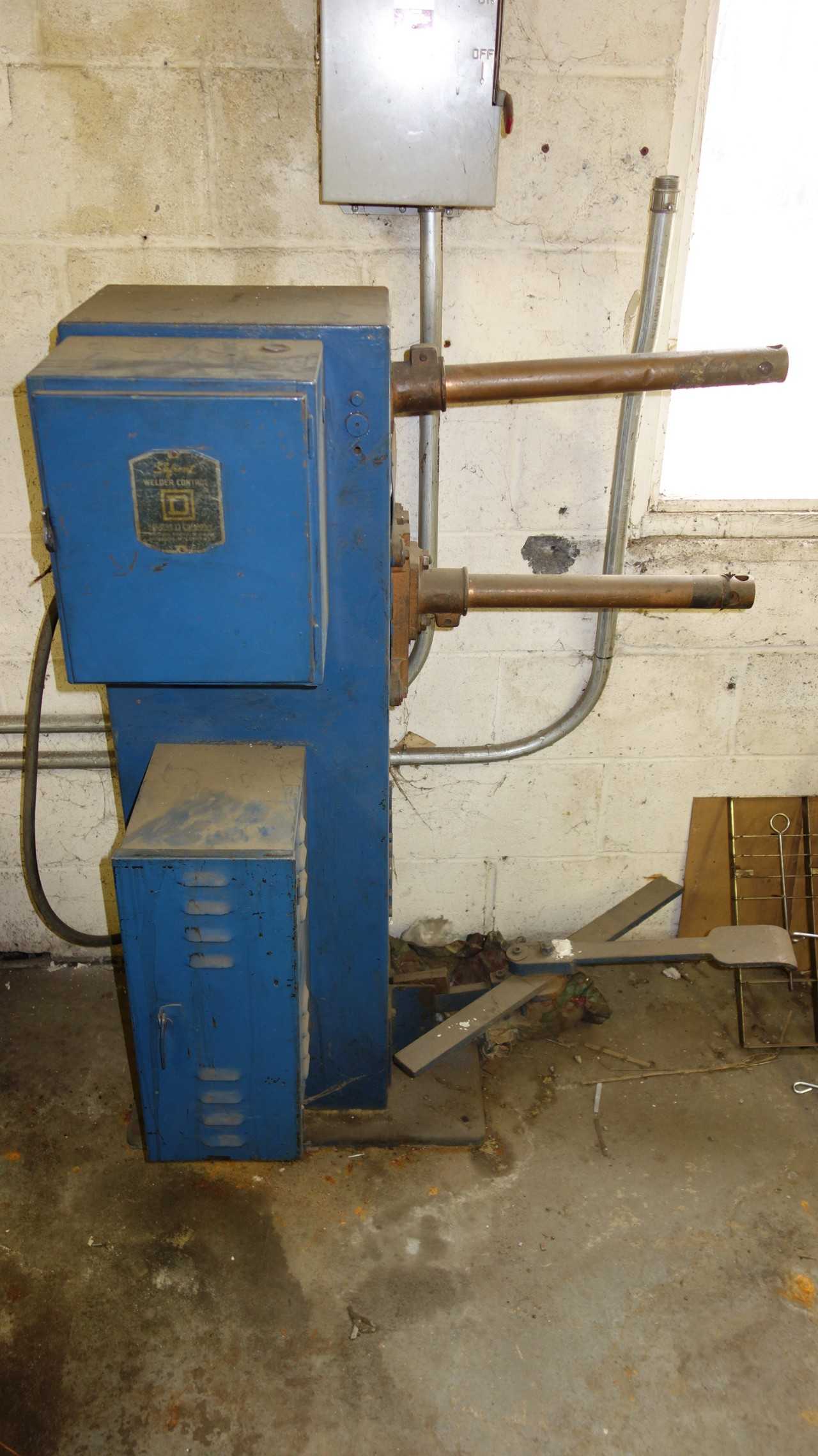 ALPHIL 5KVA 220V-AC SPOT WELDER (MISSING ARMS) - SPOT WELDING MACHINE