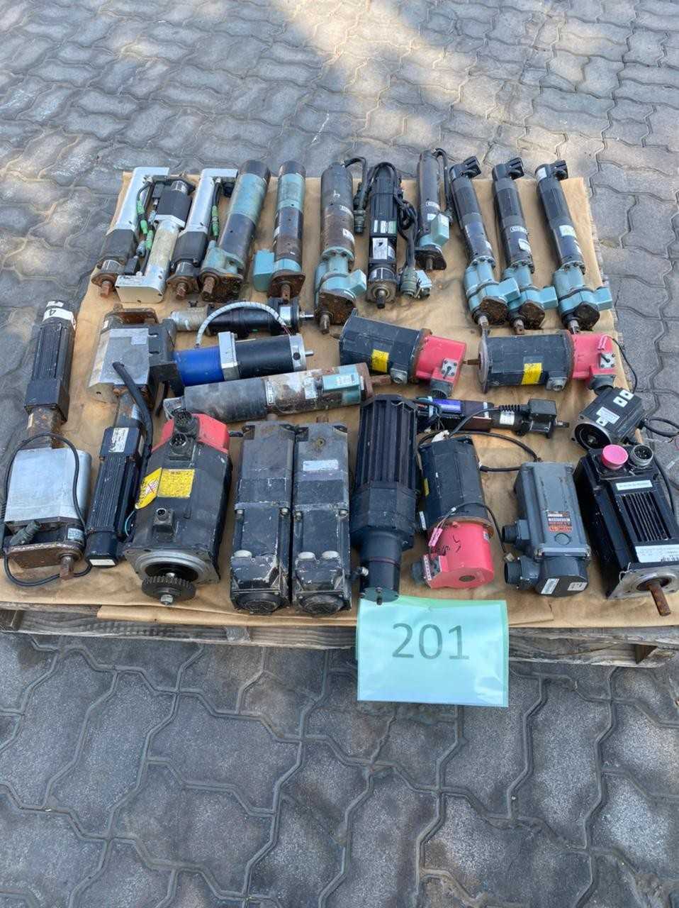 PALLET OF ASSORTED MOTOR - ELECTRIC MOTORS PALLET OF ASSORTED MOTOR - ELECTRIC MOTORS