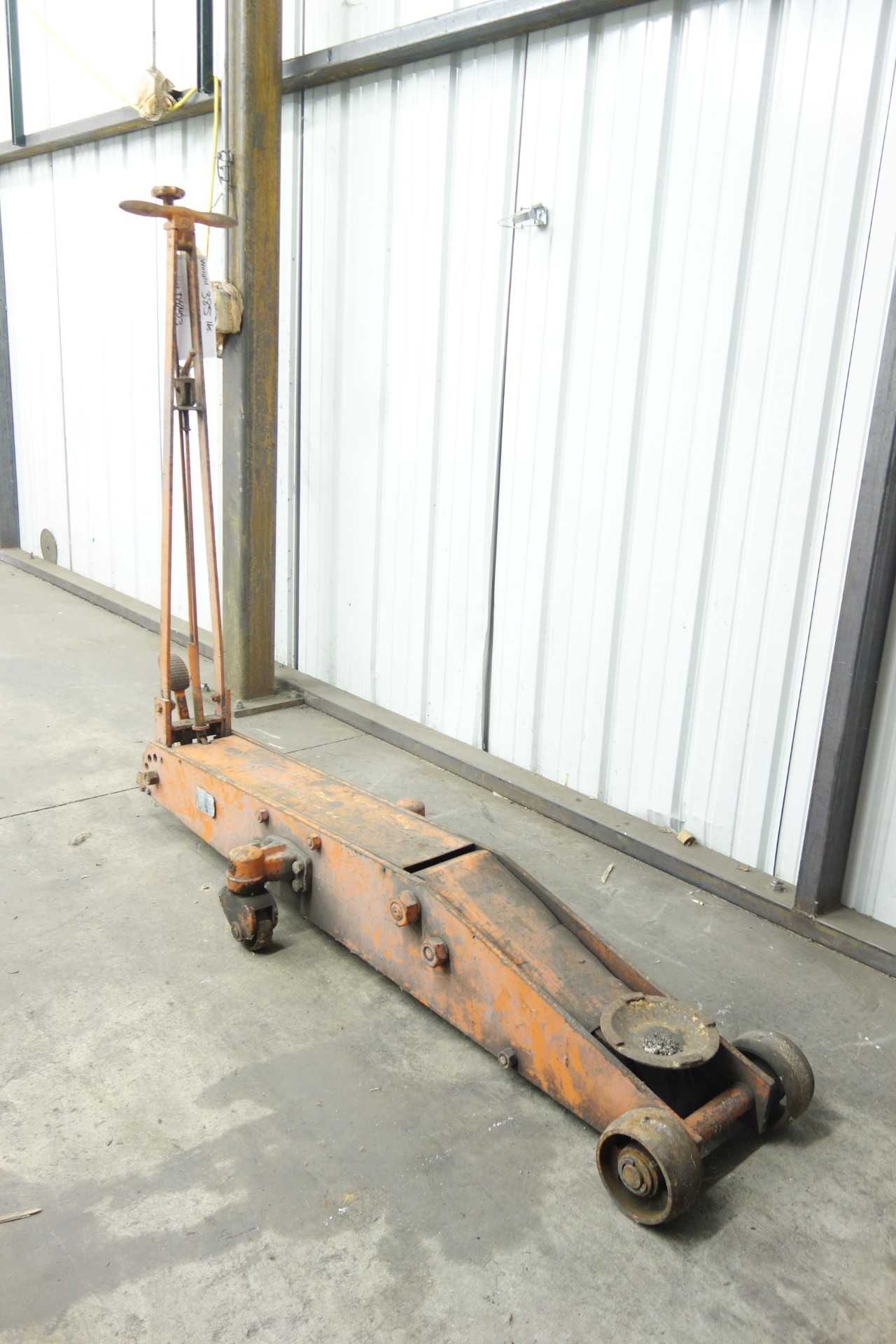 JET 10 TON SERVICE FLOOR JACK, MODEL JSJ-10 - PLANT & FACILITY