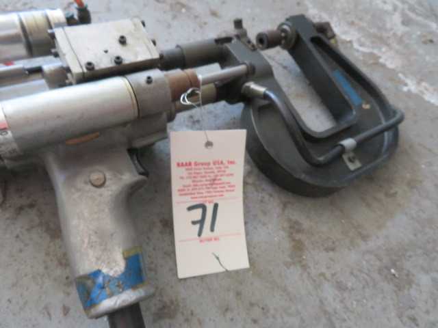 Pneumatic Rivet Gun - MISCELLANEOUS