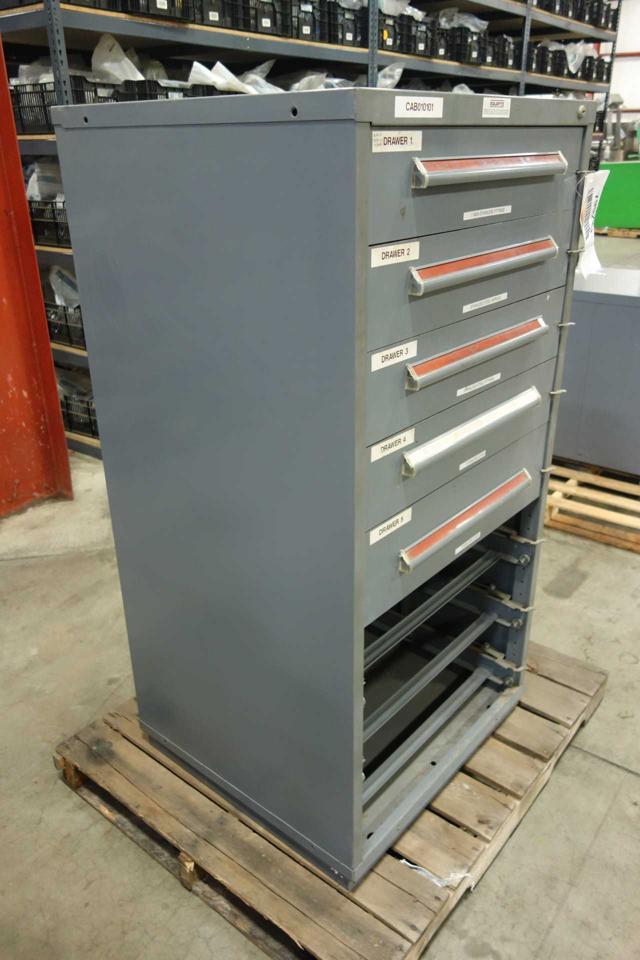 EQUIPTO 8 DRAWER TOOL CABINET (3 DRAWERS MISSING) - TOOL STORAGE