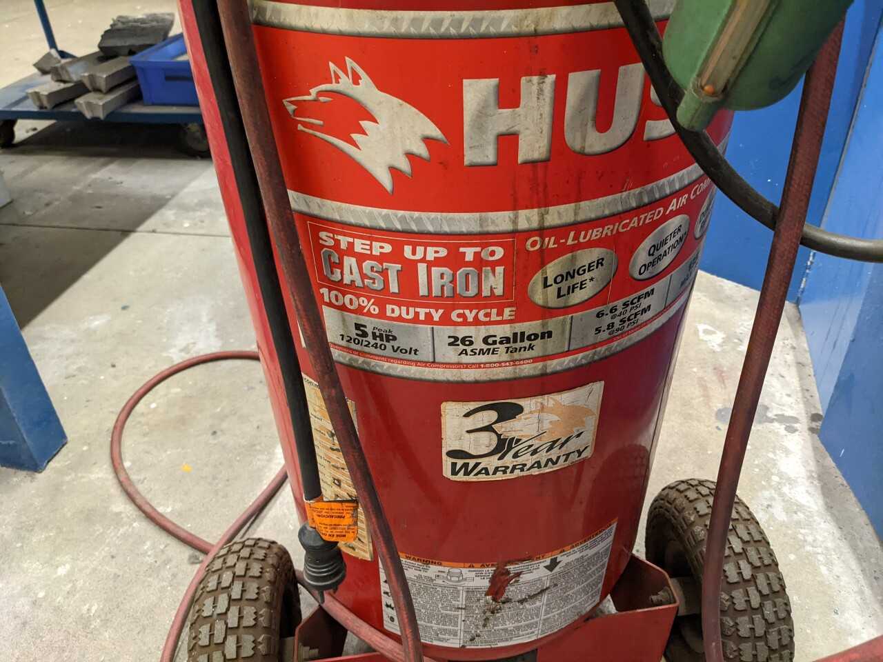 HUSKY VT631502AJ 26 GALLON PORTABLE AIR COMPRESSOR - AIR COMPRESSORS