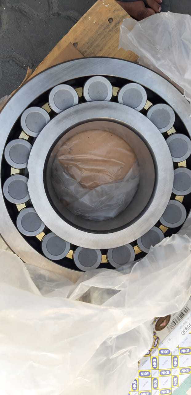1 pallet of assorted bearings - BEARINGS