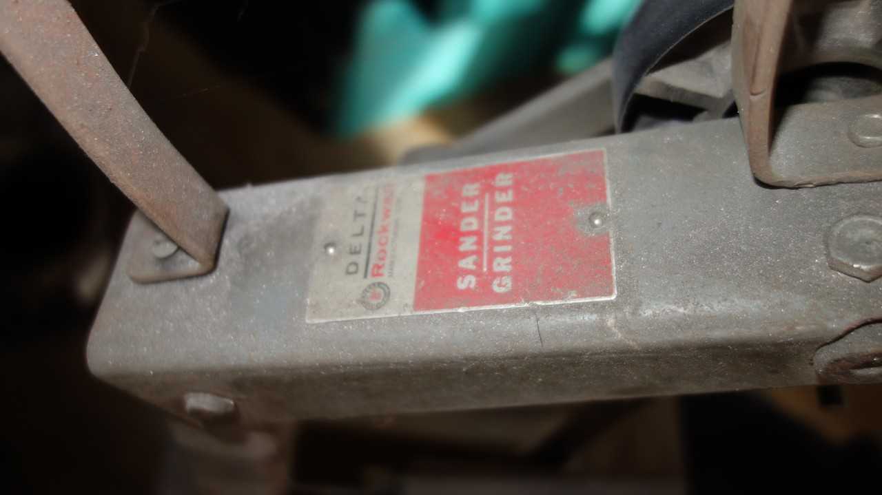 DELTA ROCKWELL 1/2HP 115V-AC SANDER GRINDER - GRINDING MACHINES