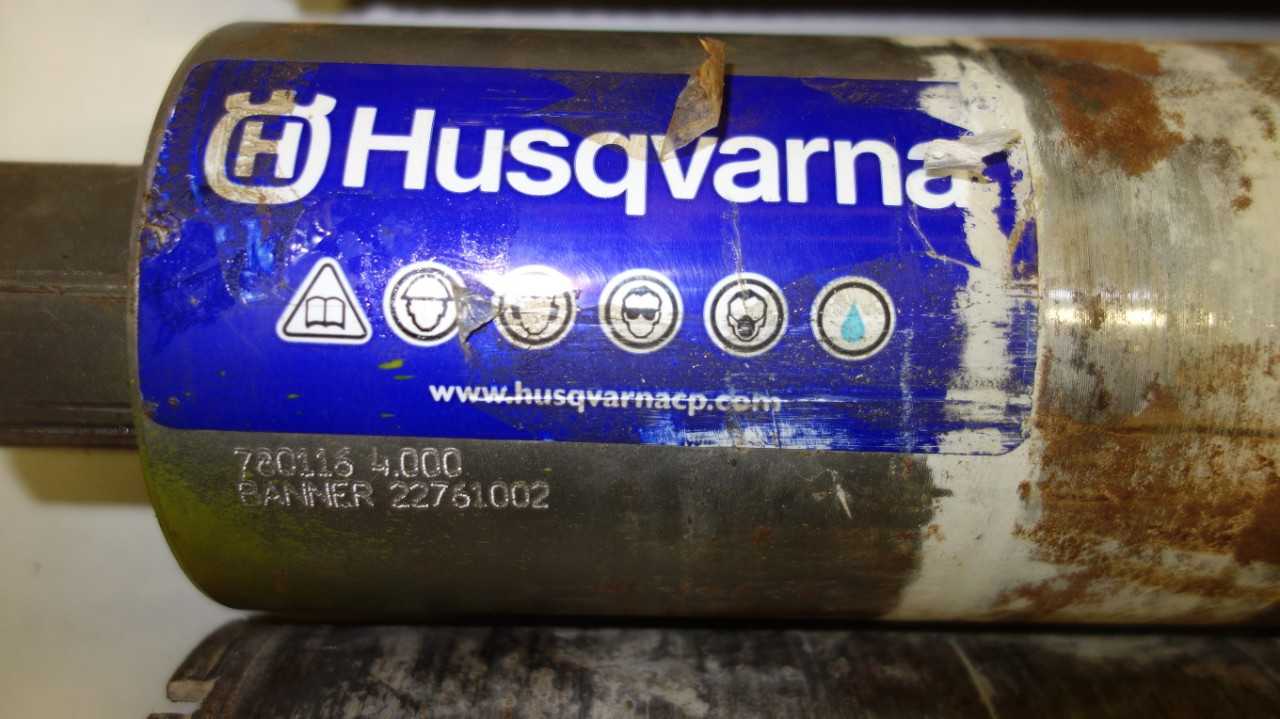 LOT OF 4 ASSORTED HUSQVARNA DIAMOND CORE BIT - ELECTRIC POWER TOOLS