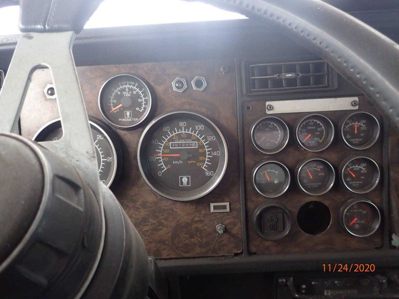 1993 Kenworth SRVC98519 Truck - HYDRO EXCAVATOR TRUCKS
