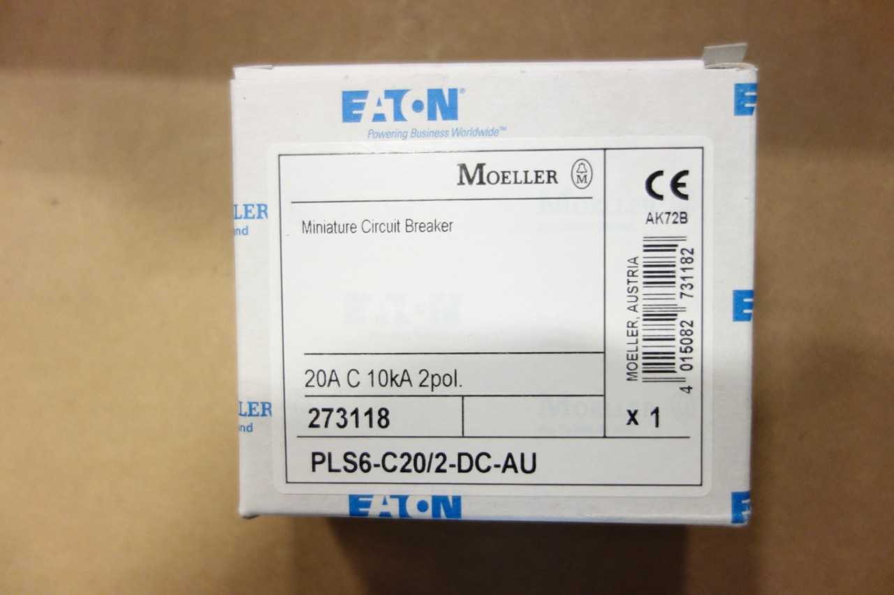 LOT OF EATON MINIATURE CIRCUIT BREAKERS - CIRCUIT BREAKERS