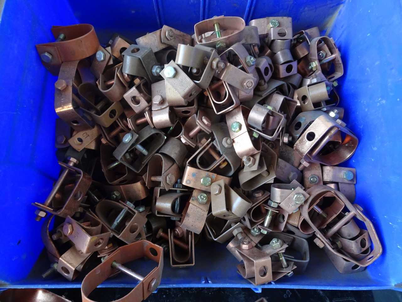 B-LINE 100 Copper pipe hangers - WIRE MANUFACTURING