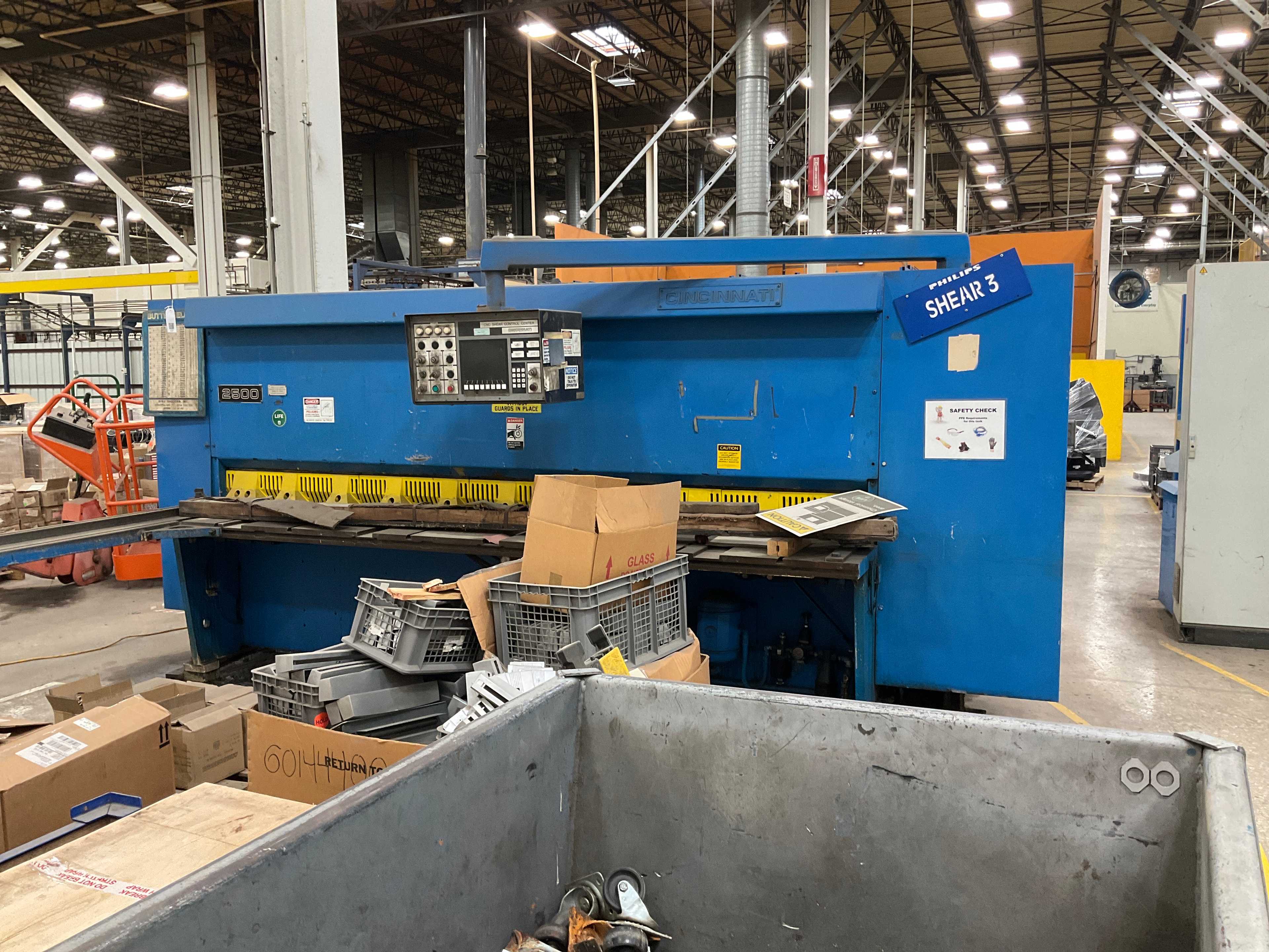 CINCINNATI 2500 SWING BEAM SHEAR